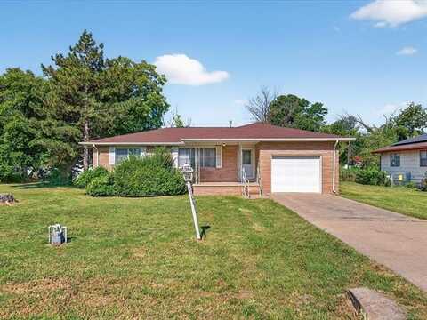 718 Shawnee Street, So Coffeyville, OK 74072