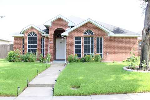 1423 Ross Drive, Lewisville, TX 75067