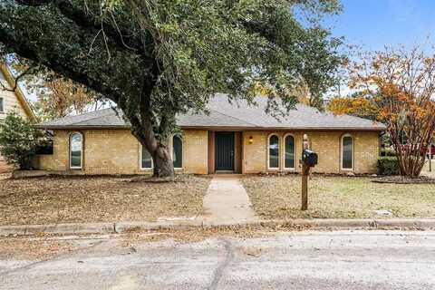 2012 Garden Oaks Drive, Arlington, TX 76012