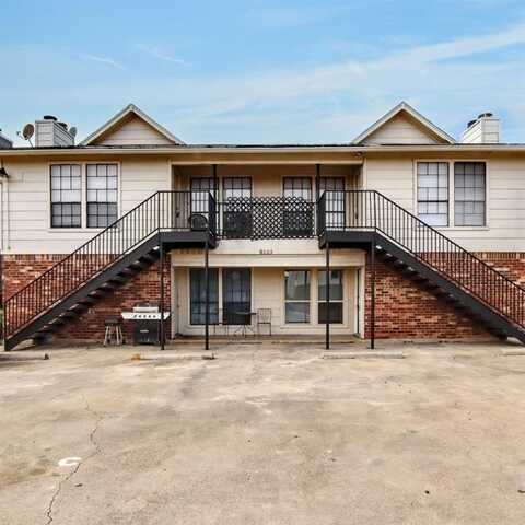 8133 Foxfire Lane, White Settlement, TX 76108