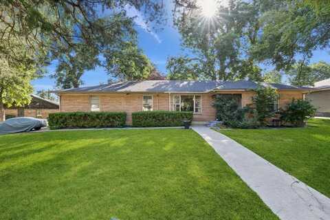 2336 Fenestra Drive, Dallas, TX 75228