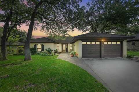 2205 Cambridge Drive, Hurst, TX 76054