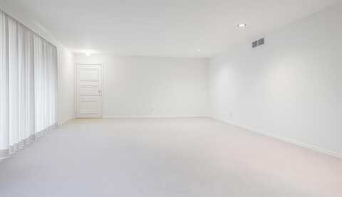 6320 Bandera Avenue, Dallas, TX 75225