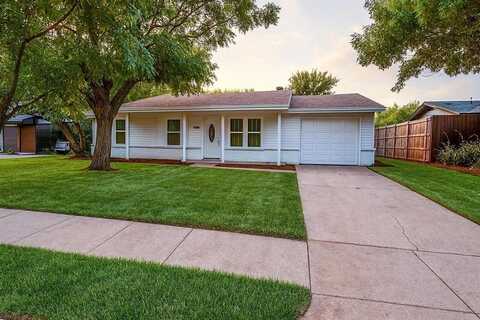 404 Westwood Drive, Euless, TX 76039