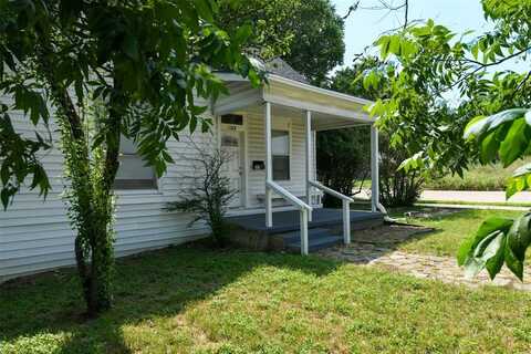 1513 South Freeway, Fort Worth, TX 76104