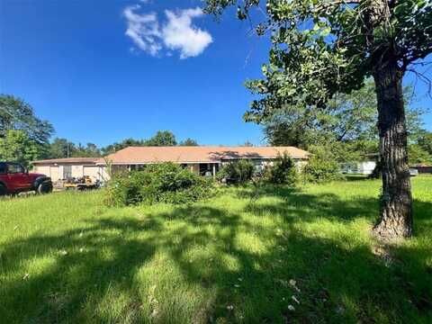 740 Ash Street, Blossom, TX 75416
