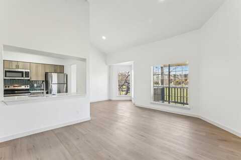 230 E 5th Street, Dallas, TX 75203