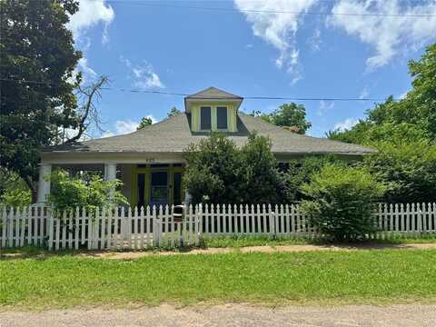 603 N. 2nd St., Honey Grove, TX 75446