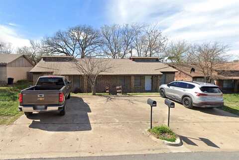 1110-b Lynn Street, Weatherford, TX 76086