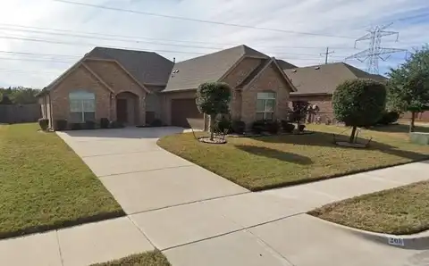 208 Goldeneye Drive, DeSoto, TX 75115