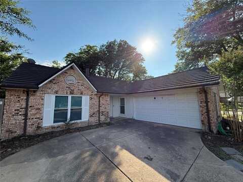 4320 Spindletree Lane, Fort Worth, TX 76137