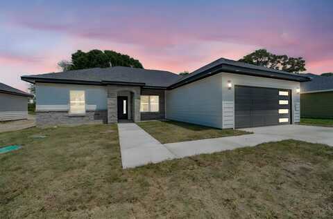 221 Harris Boulevard, Malakoff, TX 75148