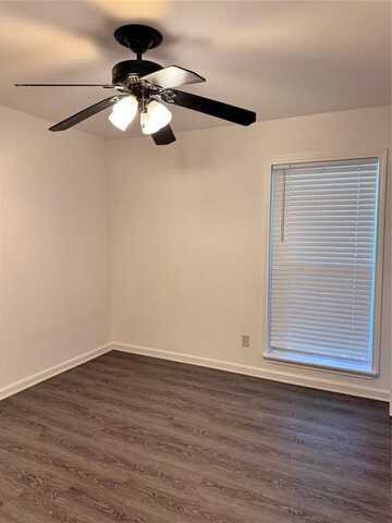 4616 Blair Oaks Drive, The Colony, TX 75056