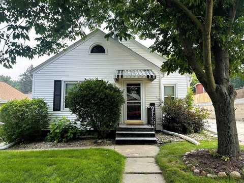 914 30th Street, Sioux City, IA 51104
