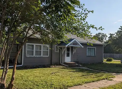 306 E 20th Street, South Sioux City, NE 68776