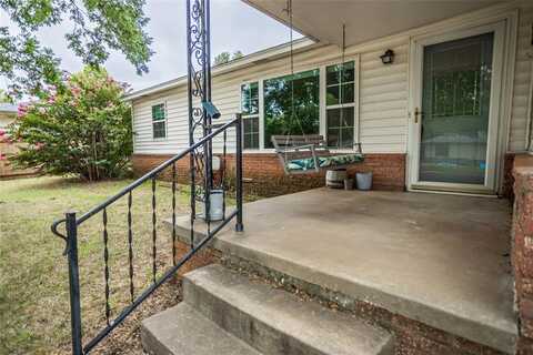 806 N Myrtle Drive, Tecumseh, OK 74873