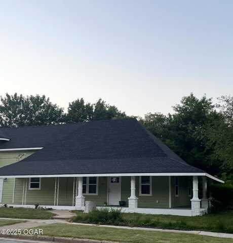 202 N Schifferdecker Avenue Avenue, Joplin, MO 64801