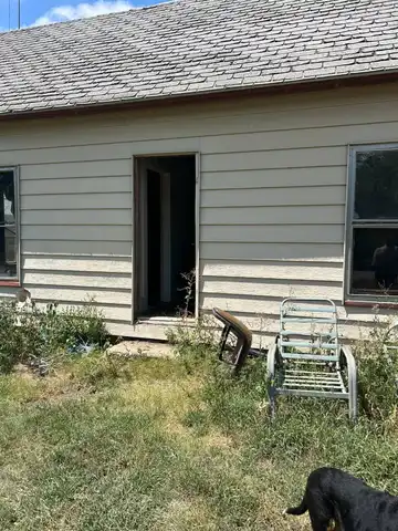 103 E Woodworth Ave, Hardtner, KS 67057