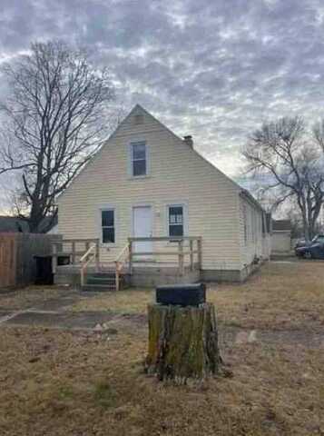 600 17th Ave, Fulton, IL 61252