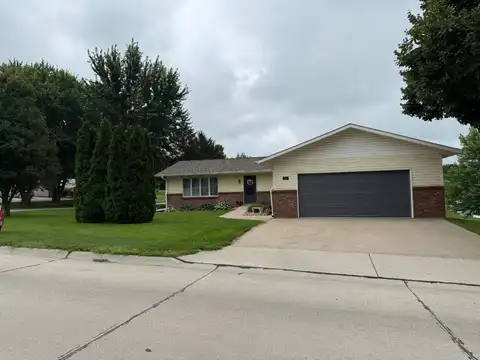 610 E Maple, Sutton, NE 68979