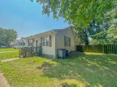 605 N. Jackson St, Pittsfield, IL 62363