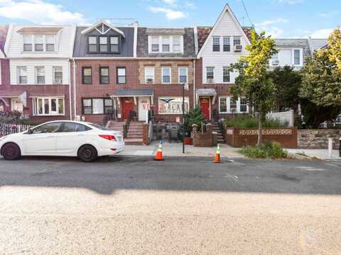 20-68 33rd street, Astoria, NY 11105
