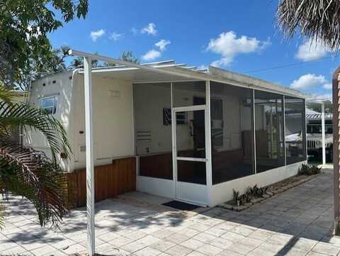 5013 Kerri Alice, Ruskin, FL 33570