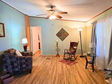 4800 Kelly Elliott Rd, Arlington, TX 76017