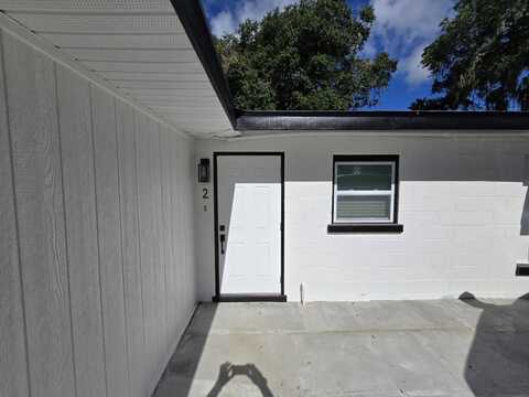 416 W Ianthe St., Tavares, FL 32778