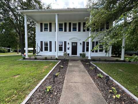 703 W North St, Grayville, IL 62844