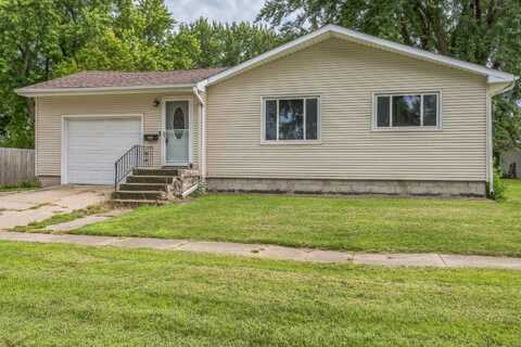 139 E Pleasant Street, Rockwell City, IA 50579