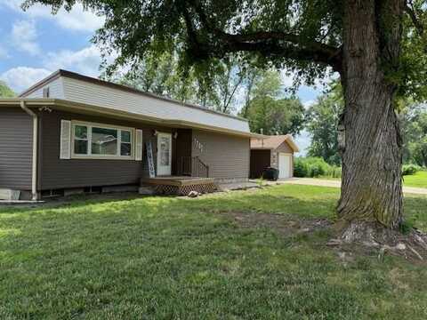 1202 22nd, Aurora, NE 68818