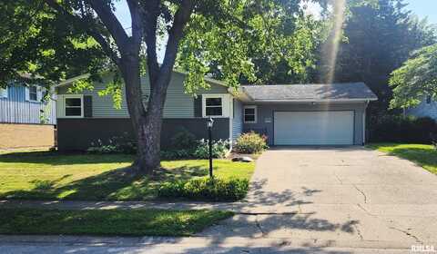 2616 BENNINGTON Drive, Springfield, IL 62704
