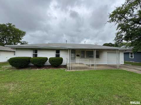207 W BOND Street, Morton, IL 61550