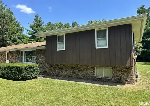 25247 N Boat Dock Road, Canton, IL 61520