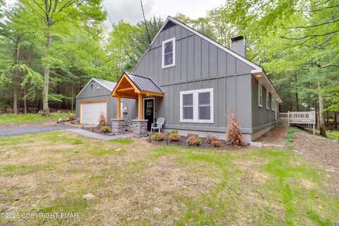 1563 Sullivan Trail, Tannersville, PA 18372