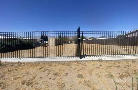 9133 Iroquois WAY, Weldon, CA 93283