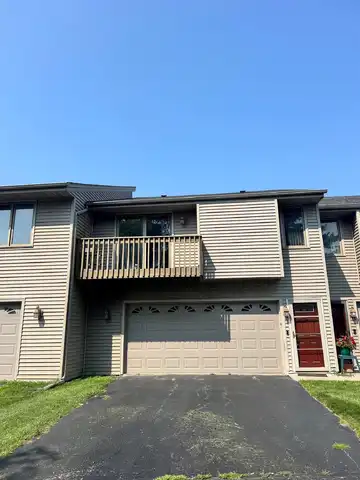 7404 Colosseum, ROCKFORD, IL 61107
