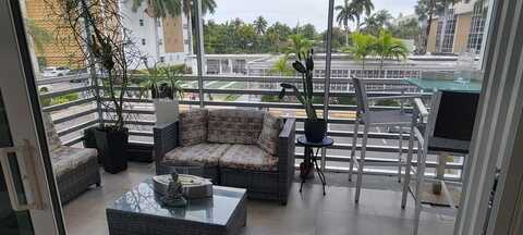 3050 NE 16 ave, Oakland Park, FL 33334