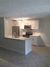 315 Meadows Cir, Boynton Beach, FL 33436