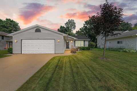1410 FAIRFAX Street, OSHKOSH, WI 54902