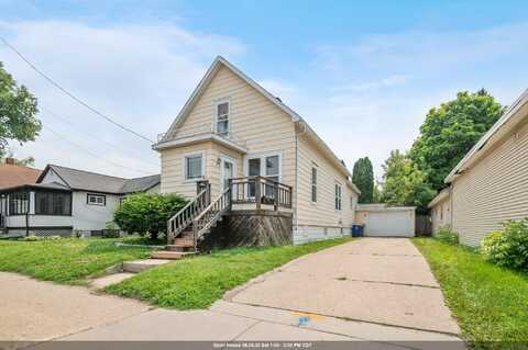 867 SHAWANO Avenue, GREEN BAY, WI 54303