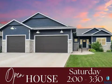 920 S Torrey Pine Ln, Sioux Falls, SD 57110