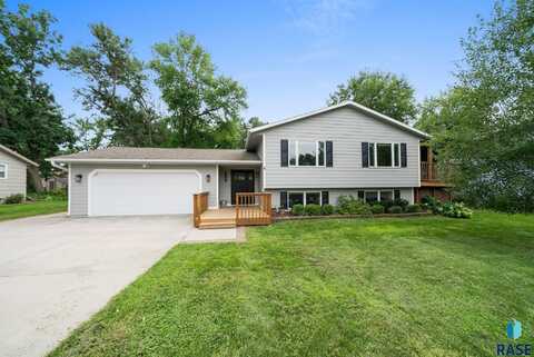 1513 E Sylvan Cir, Brandon, SD 57005