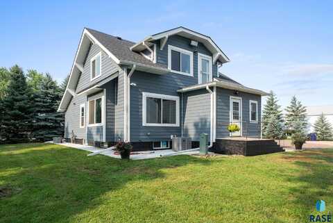 111 Maple St, Monroe, SD 57047