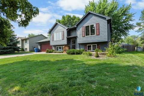 6108 W 65th St, Sioux Falls, SD 57106
