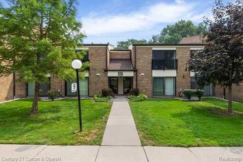 18415 University Park Drive, Livonia, MI 48152