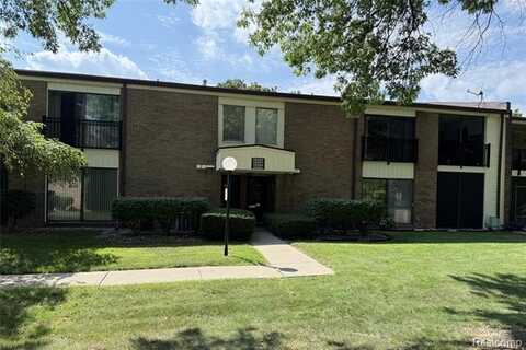 18427 University Park Drive, Livonia, MI 48152