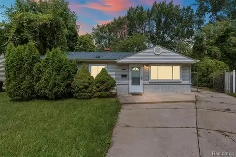 13210 Lyons Street, Oak Park, MI 48237