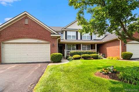 6422 Club Court W, Grand Blanc, MI 48439